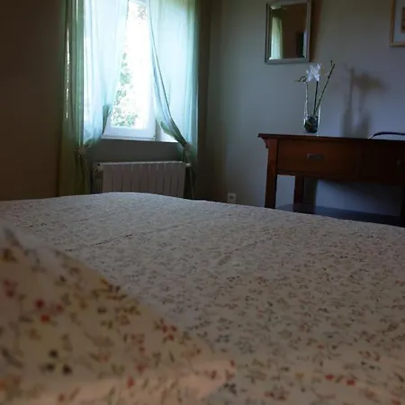 Alojamento de Acomodação e Pequeno-almoço Relais De Roujan